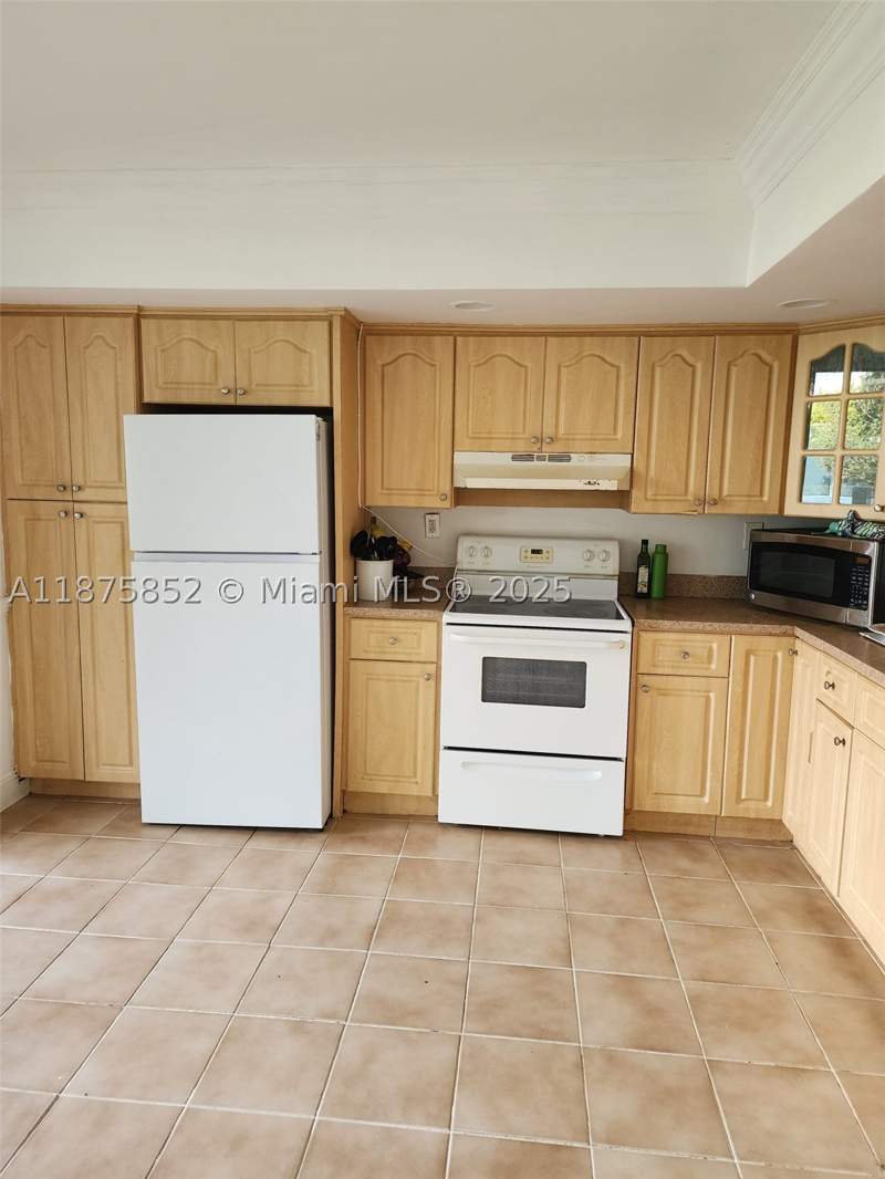 3 bedroom Condominium at 8015 SW 107th Ave 119, The Horizons Condo #4, Miami — photo 4