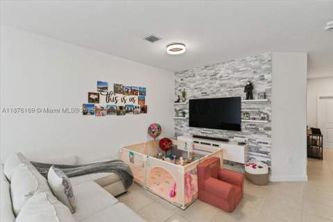 13378 SW 287th Ter 13378, Homestead FL - photo 11 of 39