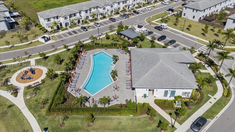 3 bedroom Townhouse at 13378 SW 287th Ter 13378, Pine Isle, Homestead — photo 4