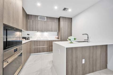 17550 Collins Ave 1003, Sunny Isles Beach FL - photo 17 of 57
