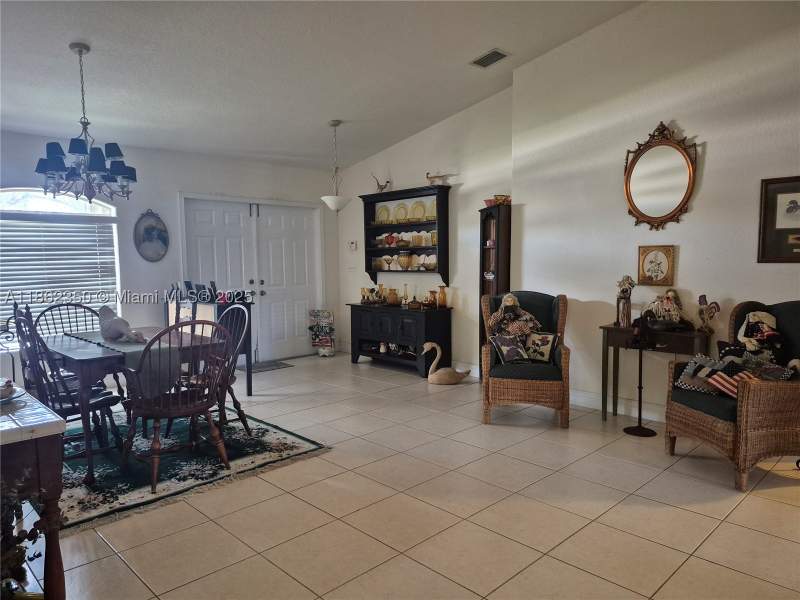 4 bedroom SingleFamilyResidence at 17333 SW 284th St, Redlands Cove, Homestead — photo 3