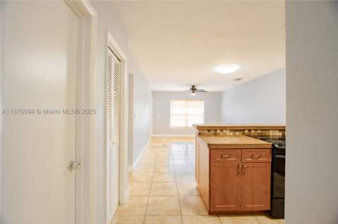 120 Royal Palm Rd 315, Hialeah Gardens FL - photo 11 of 17