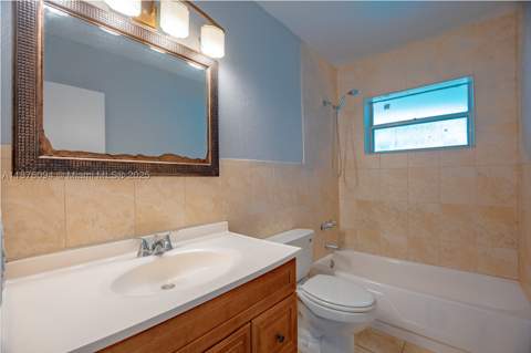 120 Royal Palm Rd 315, Hialeah Gardens FL - photo 7 of 17