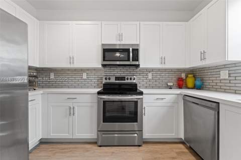 403 NE 212th St, Miami FL - photo 14 of 58