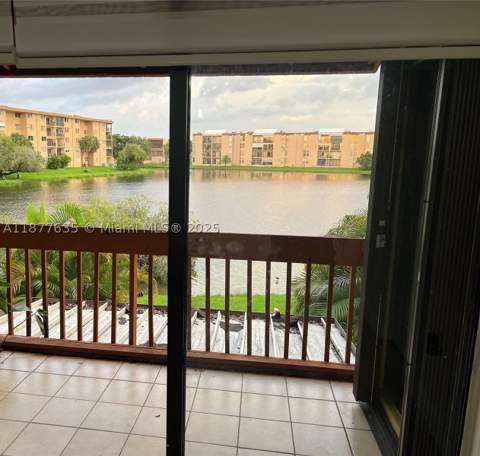 8875 Fontainebleau Blvd 203, Miami FL - photo 20 of 22