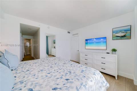5601 Collins Ave 1011, Miami Beach FL - photo 21 of 32