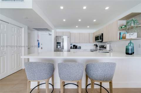 5601 Collins Ave 1011, Miami Beach FL - photo 6 of 32