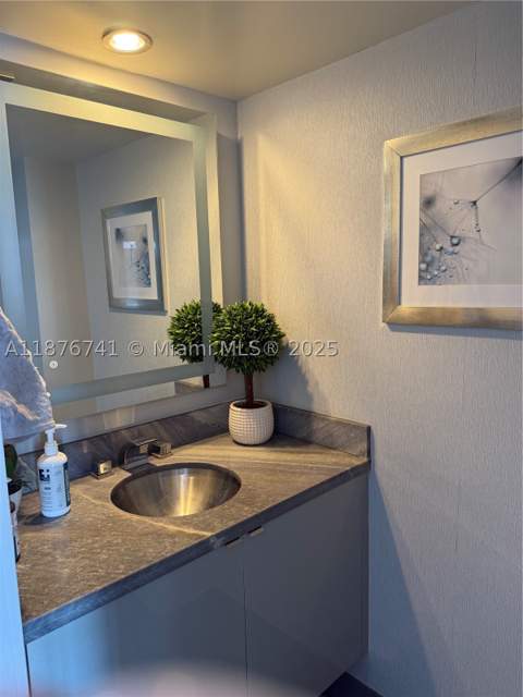 151 SE 15th Rd 2703, Miami FL - photo 10 of 11