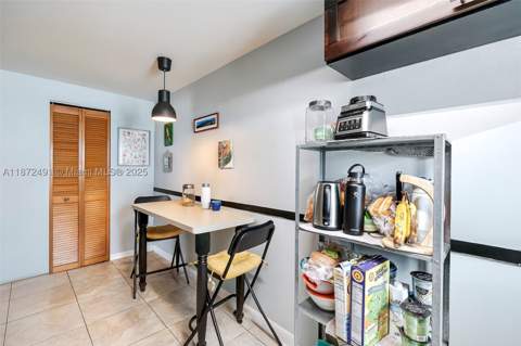 7830 Dickens Ave 202, Miami Beach FL - photo 22 of 40
