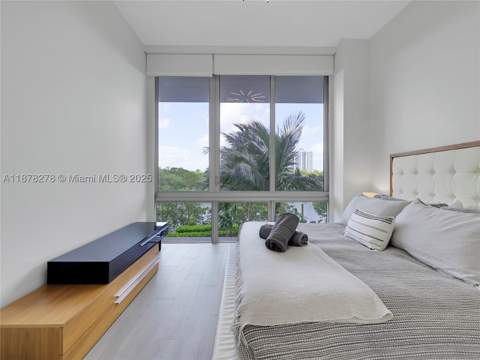 16385 Biscayne Blvd 105, North Miami Beach FL - photo 21 of 25