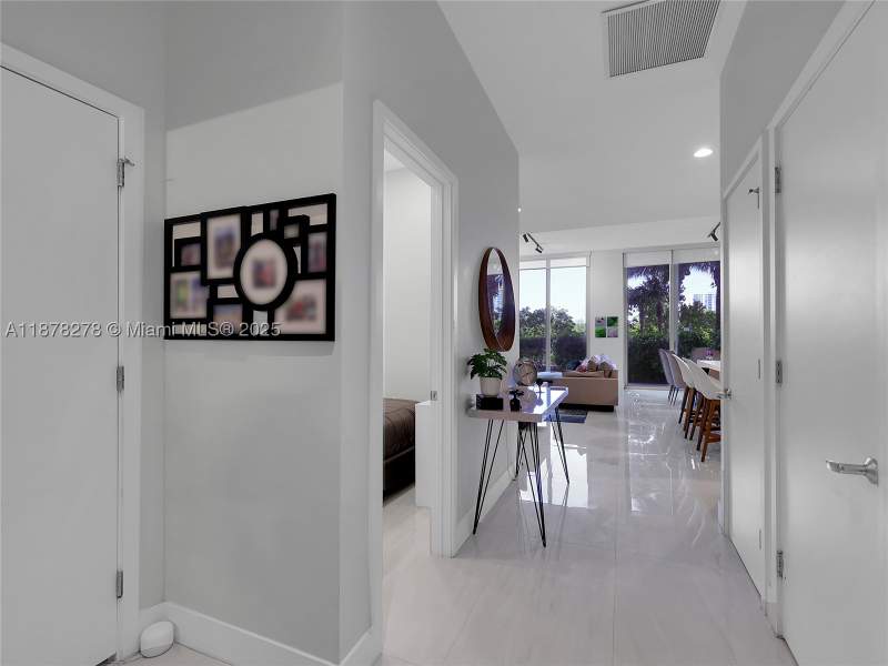 3 bedroom Apartment at 16385 Biscayne Blvd 105, The Harbour, North Miami Beach — photo 3
