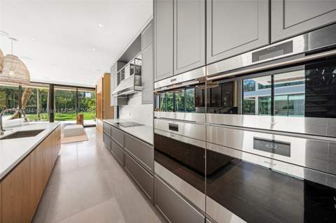9440 Old Cutler Ln, Coral Gables FL - photo 13 of 76