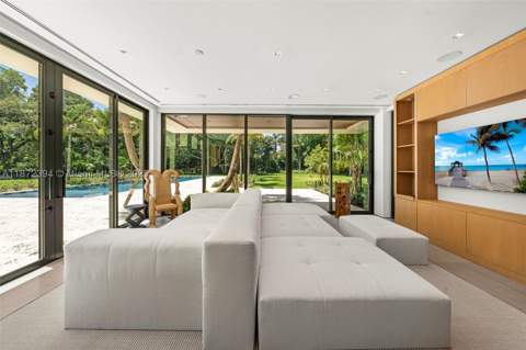 9440 Old Cutler Ln, Coral Gables FL - photo 17 of 76