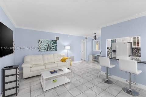 350 Collins Ave 103, Miami Beach FL - photo 10 of 26