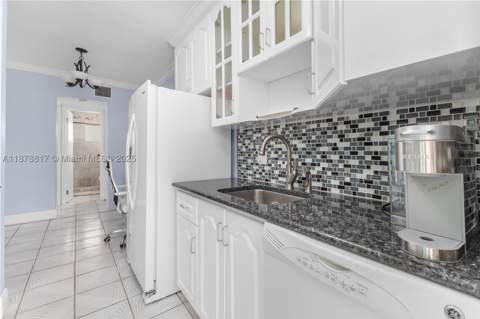 350 Collins Ave 103, Miami Beach FL - photo 15 of 26