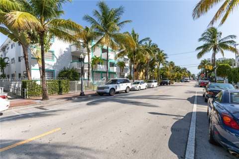 350 Collins Ave 103, Miami Beach FL - photo 23 of 26