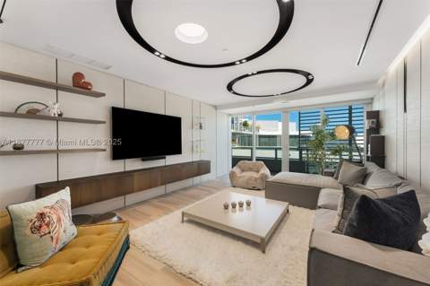 4701 N Meridian Ave 512, Miami Beach FL - photo 10 of 52