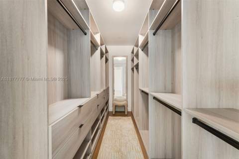 4701 N Meridian Ave 512, Miami Beach FL - photo 17 of 52