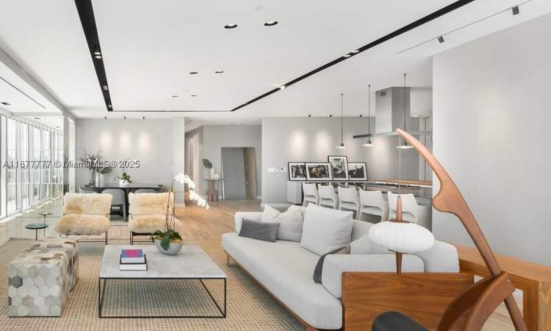 4 bedroom Condominium at 4701 N Meridian Ave 512, 4701 NORTH MERIDIAN CONDO, Miami Beach — photo 4