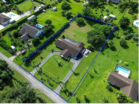 19926 SW 326th St, Homestead FL - photo 11 of 46