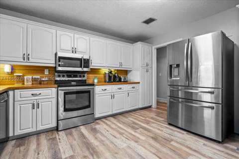 19926 SW 326th St, Homestead FL - photo 18 of 46