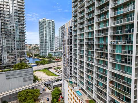 55 SE 6th St 1908, Miami FL - photo 15 of 34