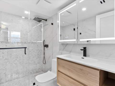 770 Claughton Island Dr 701, Miami FL - photo 18 of 37