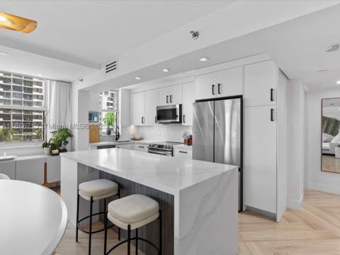 770 Claughton Island Dr 701, Miami FL - photo 6 of 37