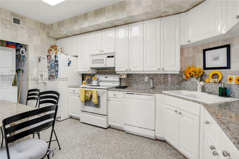 888 Brickell Key Dr 1807, Miami FL - photo 13 of 58