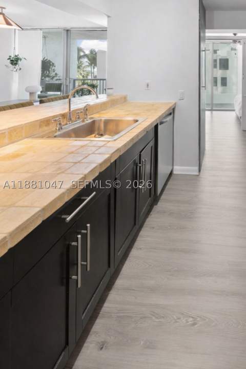2655 Collins Ave 510, Miami Beach FL - photo 11 of 23