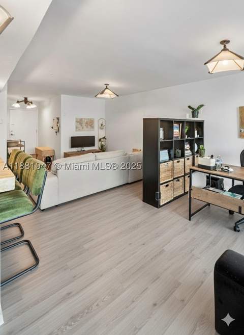 2655 Collins Ave 510, Miami Beach FL - photo 9 of 23