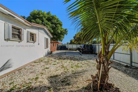 1375 NW 181st St, Miami Gardens FL - photo 15 of 37