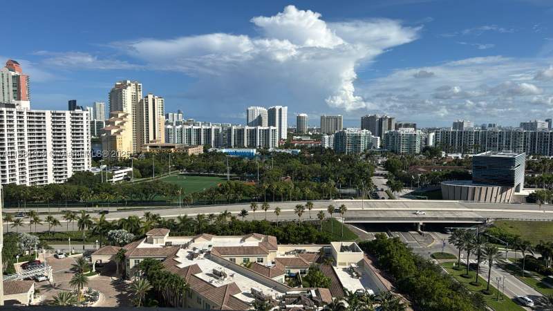 1 bedroom Condominium at 19501 S W country Club dr 1706, Turnberry on the Green, Aventura — photo 2