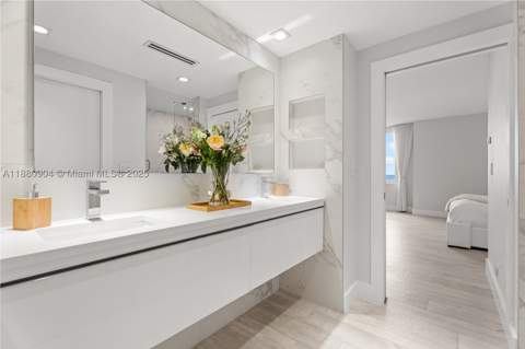 2301 Collins Ave 1523-24, Miami Beach FL - photo 14 of 26