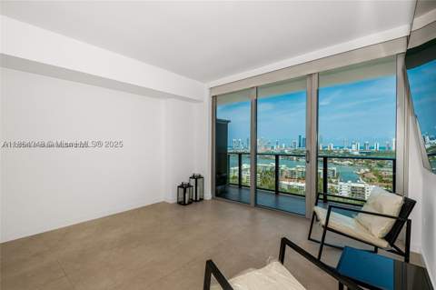 16385 Biscayne Blvd 2118, North Miami Beach FL - photo 15 of 20