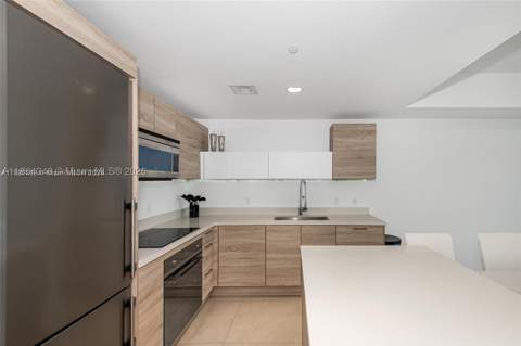 16385 Biscayne Blvd 2118, North Miami Beach FL - photo 18 of 20