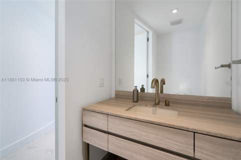 18975 Collins Ave 1104, Sunny Isles Beach FL - photo 24 of 30
