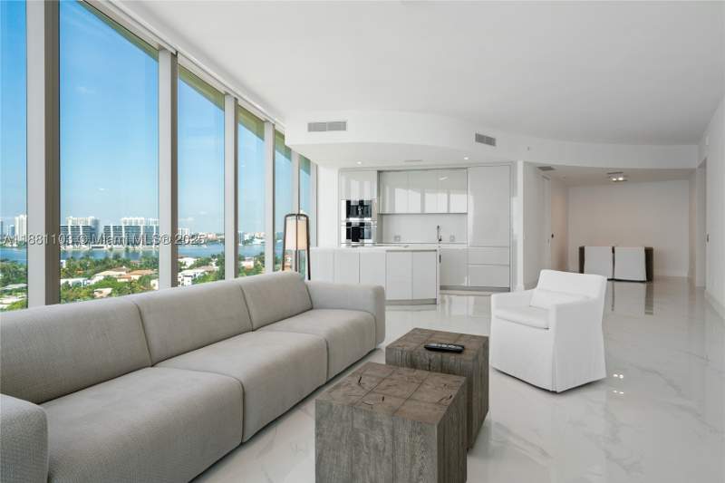 2 bedroom Condominium at 18975 Collins Ave 1104, 18975 Collins Condo, Sunny Isles Beach — photo 4