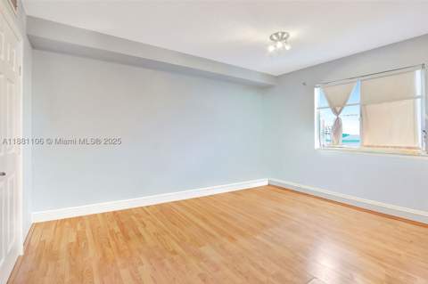 816 NW 11th St 905, Miami FL - photo 8 of 14