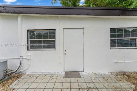 12750 SW 197th Ave, Miami FL - photo 15 of 60