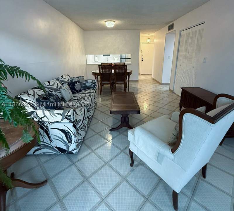 2 bedroom Condominium at 160 SW 30th Ave 109A, Flagler Plaza Condo, Miami — photo 3