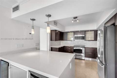 155 Ocean Lane Dr 300, Key Biscayne FL - photo 9 of 37