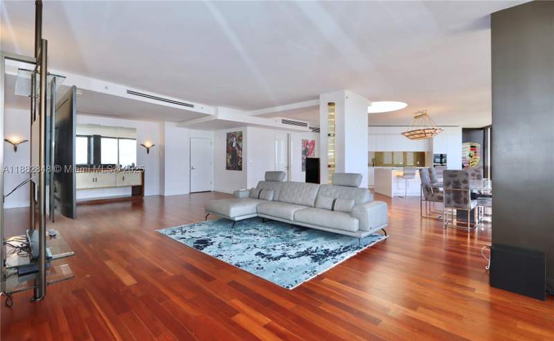 3 bedroom Condominium at 1000 Island Blvd Ph2, Williams Island, Aventura — photo 3