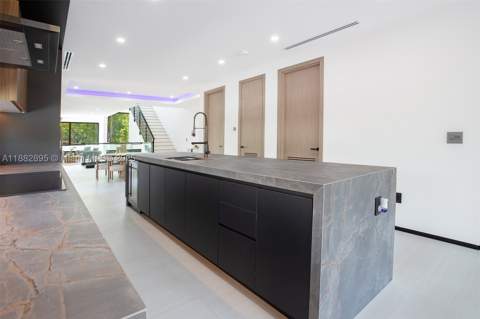 420 SW 15th Rd, Miami FL - photo 24 of 99