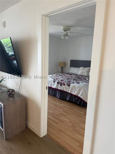 17801 N Bay Rd 505, Sunny Isles Beach FL - photo 12 of 27
