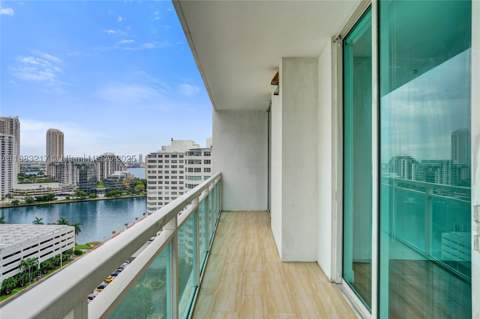 950 Brickell Bay Dr 1704, Miami FL - photo 12 of 45