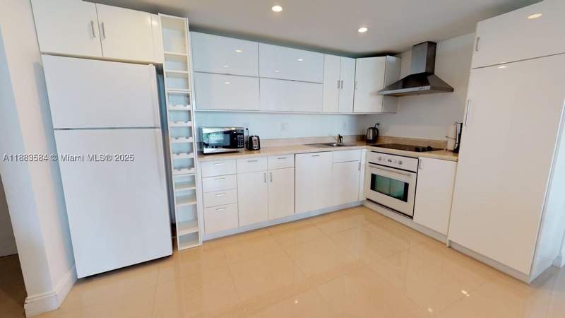 2 bedroom Condominium at 19370 Collins Ave 620, Ocean Reserve Condo, Sunny Isles Beach — photo 3