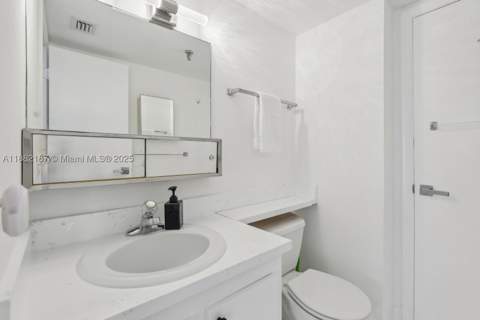 1345 West Avenue 304, Miami Beach FL - photo 16 of 30