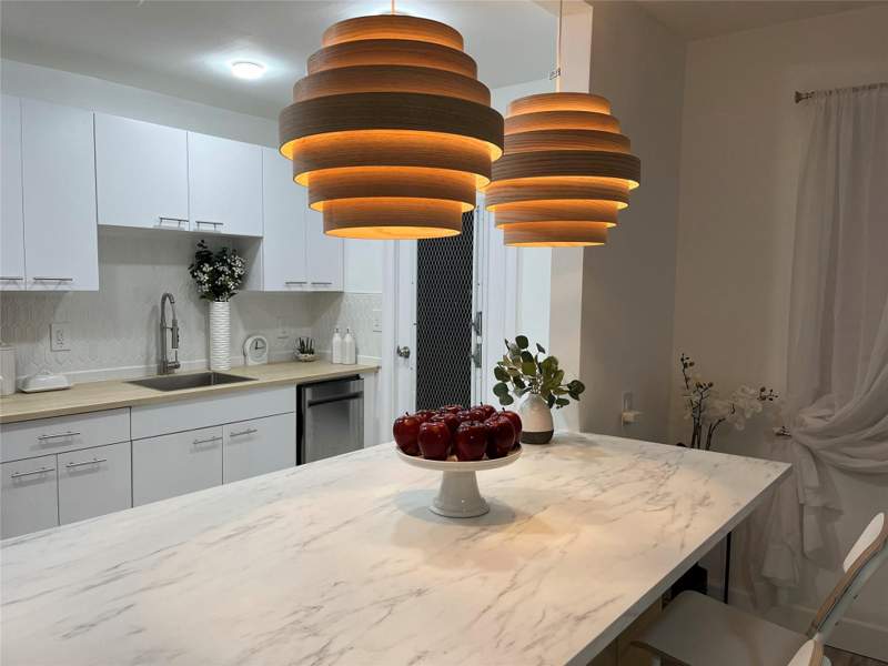 1 bedroom Condominium at 11685 Canal Drive 304, Longwood House Condominiu, North Miami — photo 4