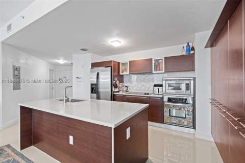 1900 N Bayshore Dr 4018, Miami FL - photo 10 of 37